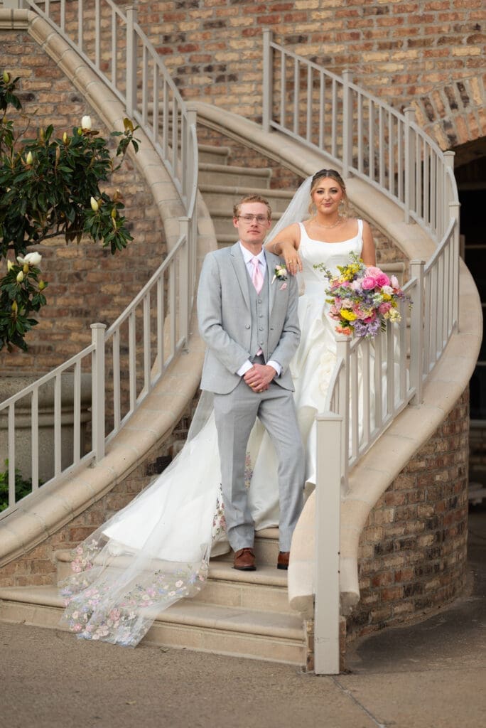 editorial wedding portrait at Hot Springs Country Club, a golf course and wedding venue in Arkansas. Photogrphed by Maddie, a true color traditional wedding photographer