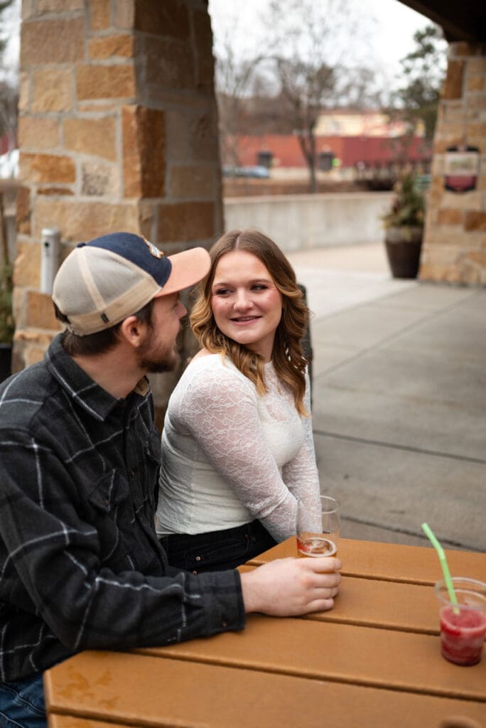 Brewery engagement photo ideas. Leinie Lodge engagement. True to color Eau Claire wedding photographer