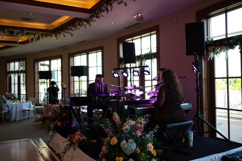 dueling pianos wedding entertainment ideas