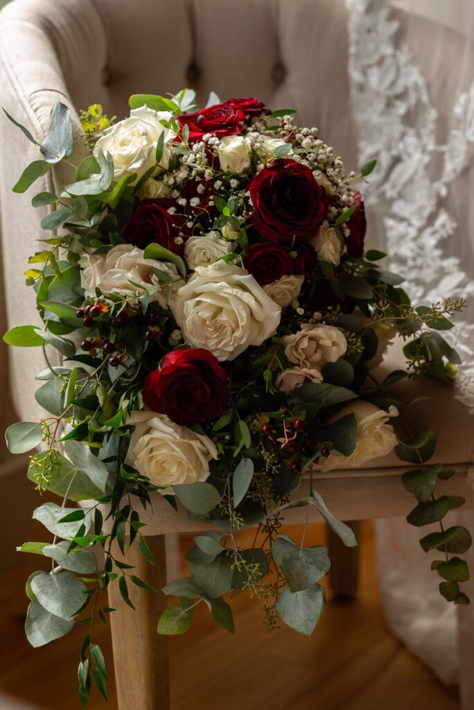 florals at a la crosse wedding in wisconsin