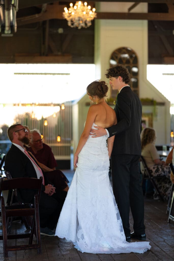 wedding photographers that have good reviews