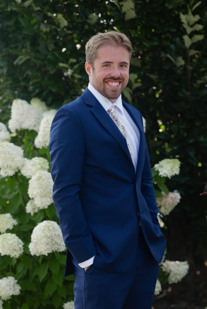 groom photo by true to color wisconsin wedding photographer
