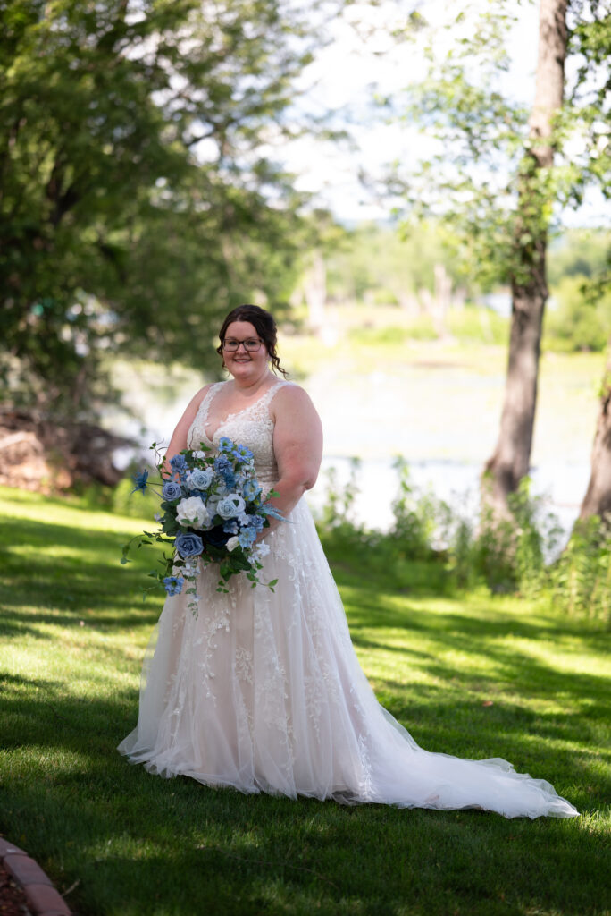 bridal portraits at celebrations on the river