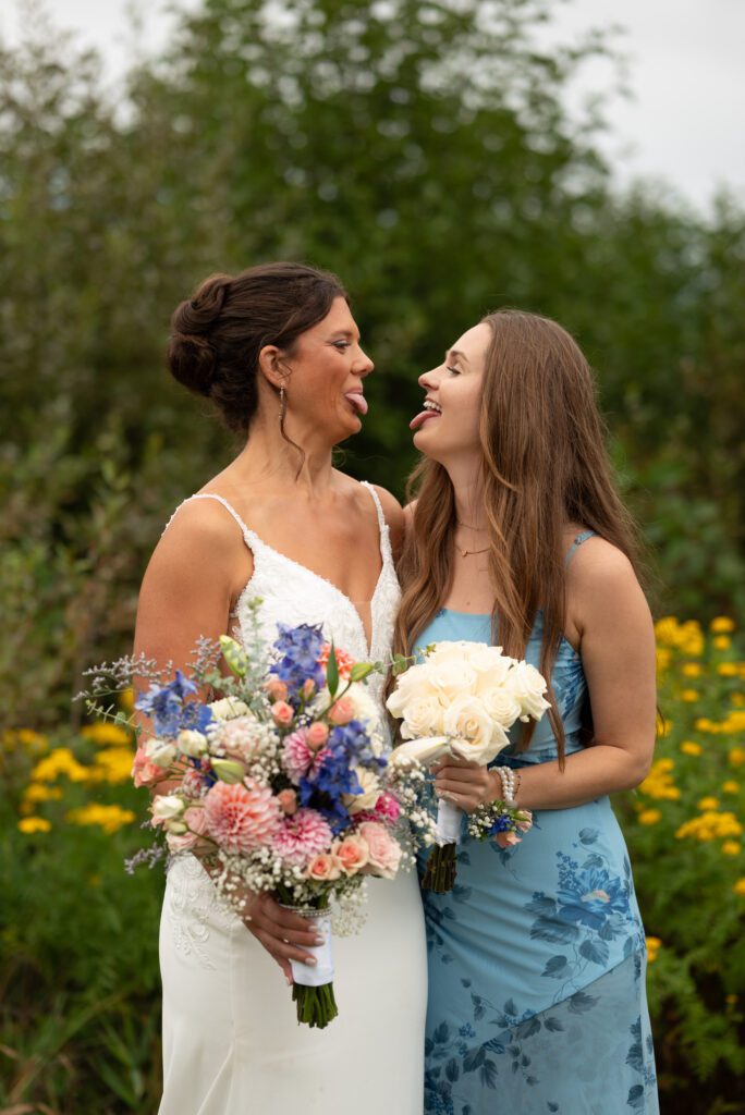 fun wedding party photos
