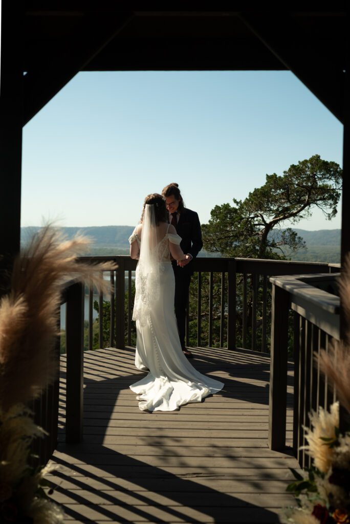 Autumn Wisconsin micro wedding at De Soto AirBnB VRBO