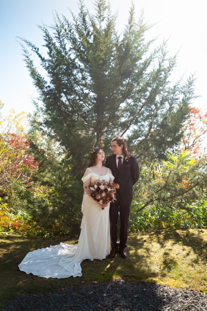 wisconsin wedding photographer with editorial style