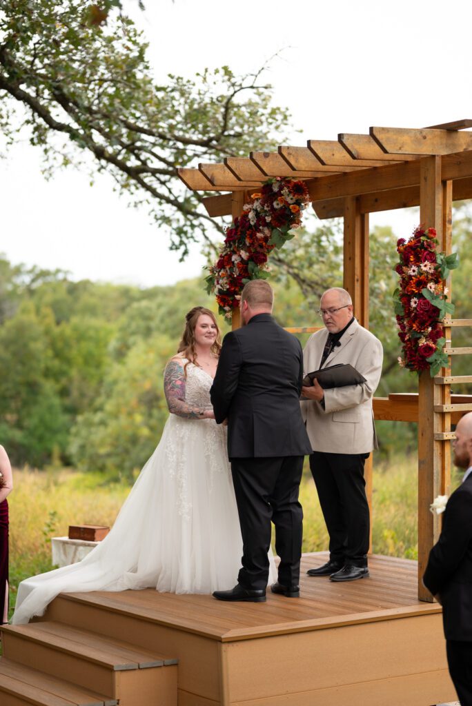 Almquist farm wedding in Fall